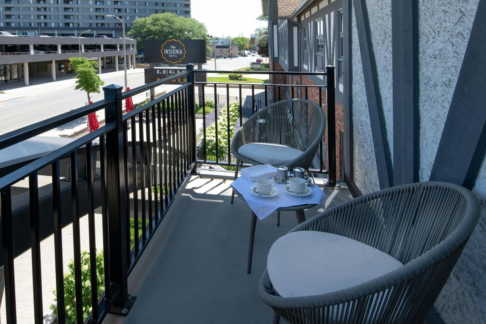 The Insignia Hotel, Sarnia, A Tribute Portfolio Hotel Exterior foto