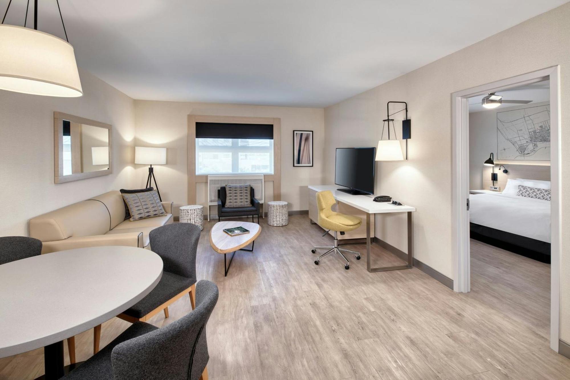 The Insignia Hotel, Sarnia, A Tribute Portfolio Hotel Exterior foto